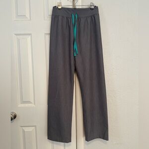 Figs Women’s High Waisted Livingston Basic Scrub Pant in Graphite